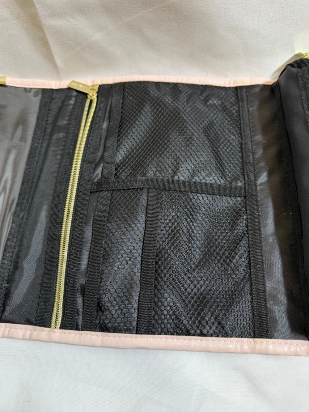 NWOT Makeup Travel Bag by Nine West